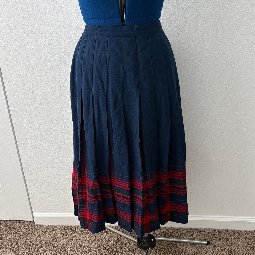 Pendleton A-Line Skirt in Navy and Red